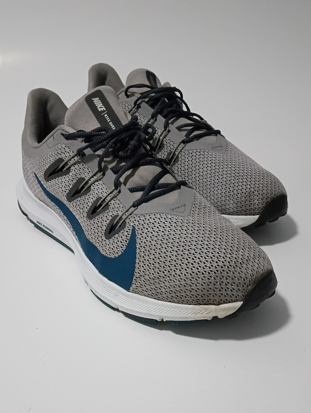 Nike Quest 2 Men’s Grey Running Shoes - Lightweight Breathable Trainer Sz 11